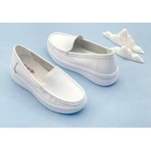 内联升女士护士鞋（春秋款）	1350C