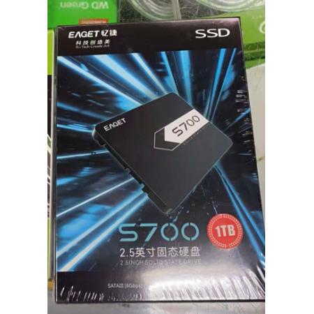 忆捷固态硬盘1tb  SATA接口